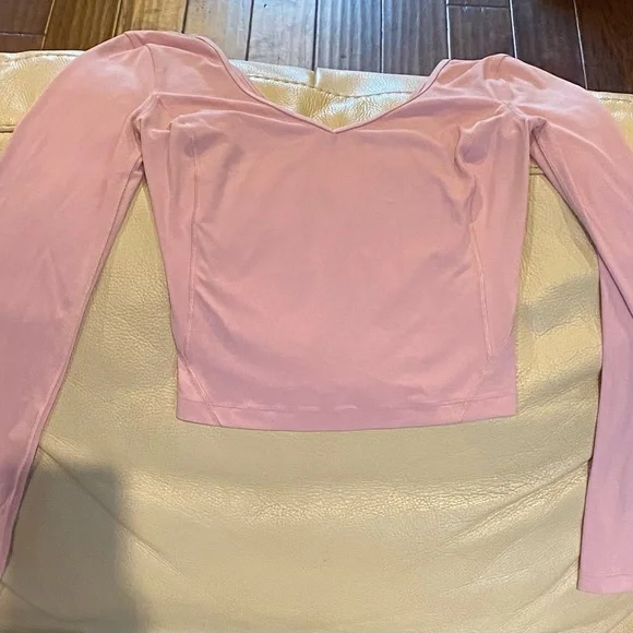 Lululemon Align Long Sleeve Pink. Tag was removed but it’s a size 2. So soft! - Picture 7 of 10